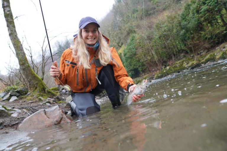 Choosing the Right Fishing Attire: A Guide for Women